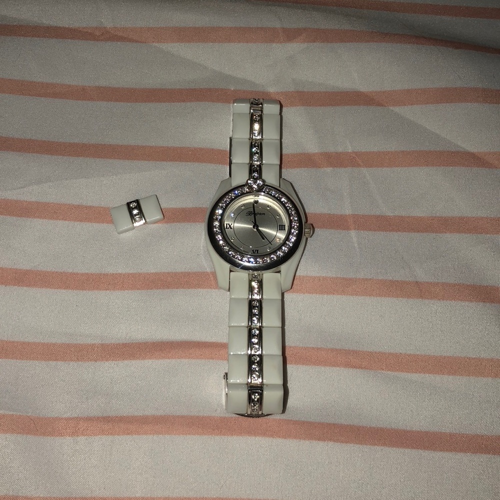 Brighton Dana point watch white